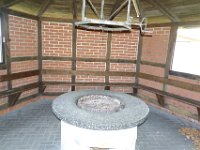 DSC06531  Grillhütte innen